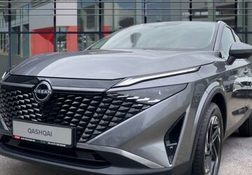 Nissan Qashqai 2.000 km 32.275 &euro; Halstenbek 25469