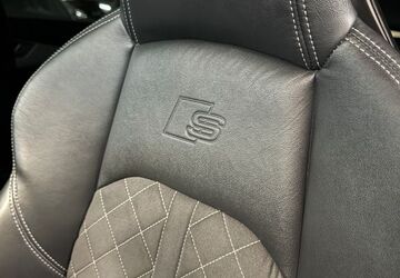 Audi A4 159.064 km 23.900 &euro; Hamburg 20537