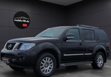 Nissan Pathfinder 64.000 km 32.990 &euro; Hamburg 22047