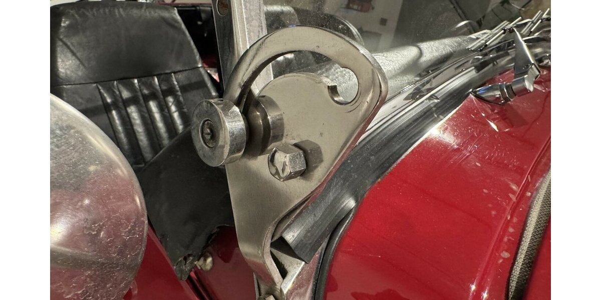 Morgan Plus 8 Früher Achter mit zauberhafter Patina 78.000 km 34.999 &euro; Hamburg 22339