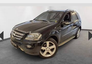 Mercedes-Benz ML 320 88.000 km 12.999 &euro; Hamburg 20537