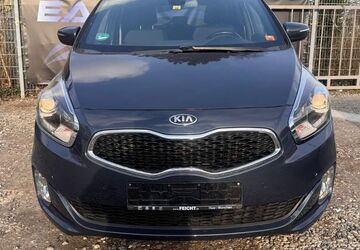 Kia Carens 175.640 km 7.499 &euro; Hamburg 22045