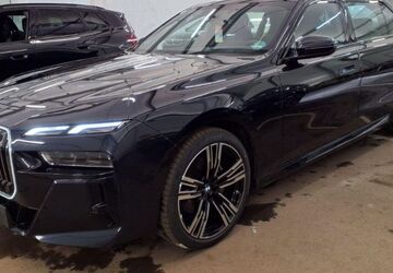 BMW 740 24.429 km 90.750 &euro; Hamburg 21073