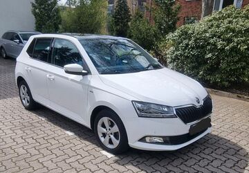Skoda Fabia 98.000 km 14.000 &euro; Hamburg 21033