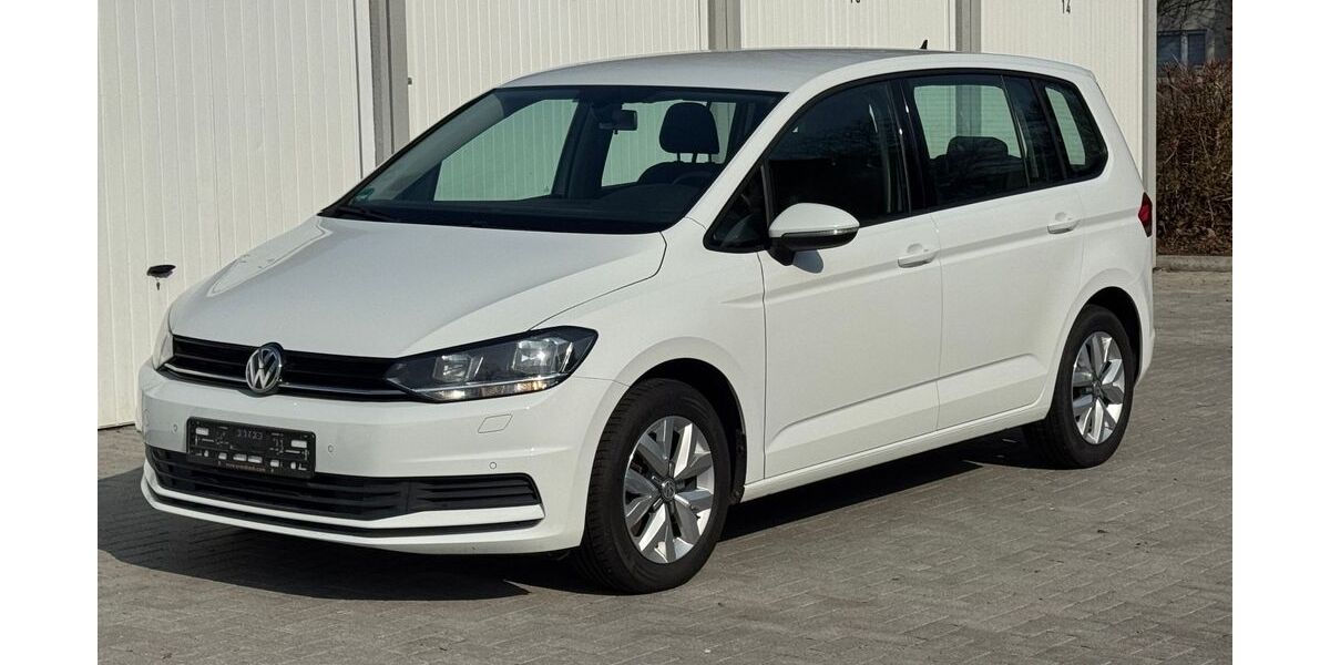 VW Touran 149.050 km 12.300 &euro; Hamburg 22149
