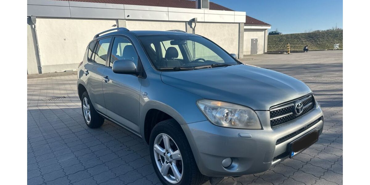 Toyota RAV 4 197.500 km 6.190 &euro; Hamburg 22113