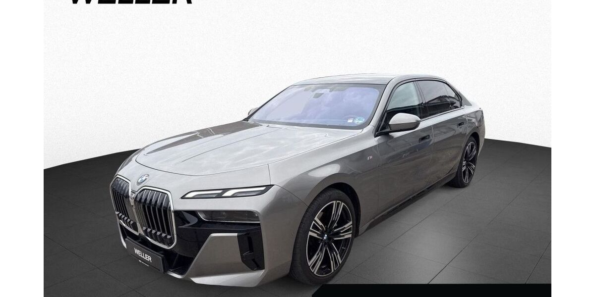 BMW 740 8.248 km 96.666 &euro; Hamburg 21073