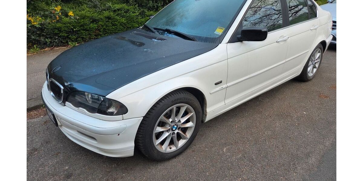 BMW 325 209.000 km 2.000 &euro; Hamburg 22159