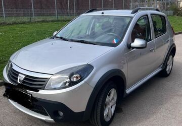Dacia Sandero 118.700 km 3.900 &euro; Hamburg 22335