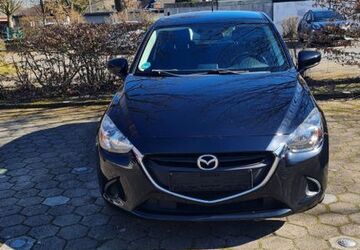 Mazda 2 54.000 km 10.900 &euro; Hamburg 22399
