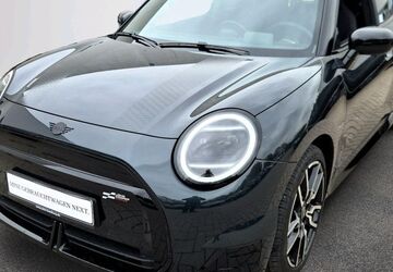 Mini Cooper E 2.602 km 34.347 &euro; Barsbüttel bei Hamburg 22885