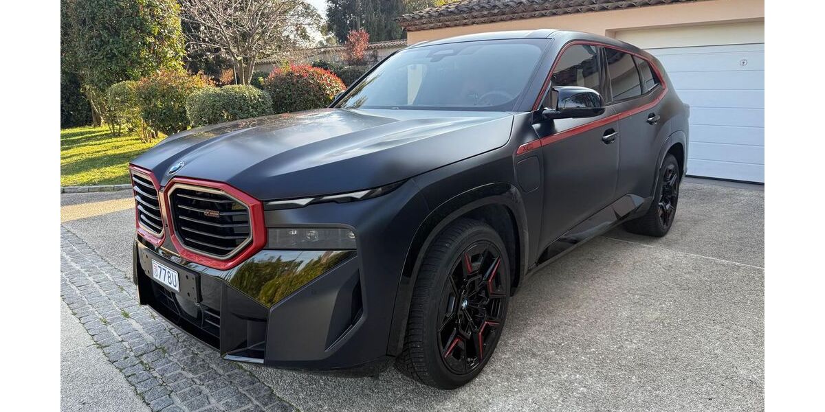 BMW XM 22.000 km 139.900 &euro; Hamburg 22763