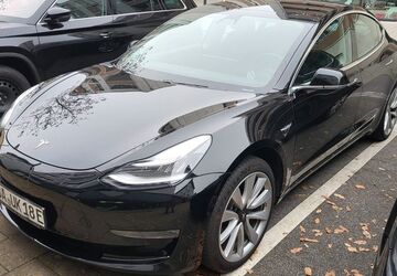 Tesla Model 3 123.500 km 19.500 &euro; Norderstedt 22846