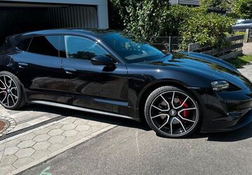 Porsche Taycan 69.000 km 69.900 &euro; Hamburg 22397