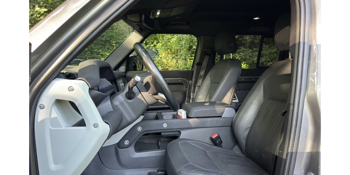 Land Rover Defender 110 SE 1. Hd. Scheckheft unfallfrei 53.000 km 54.999 &euro; Hamburg 22339