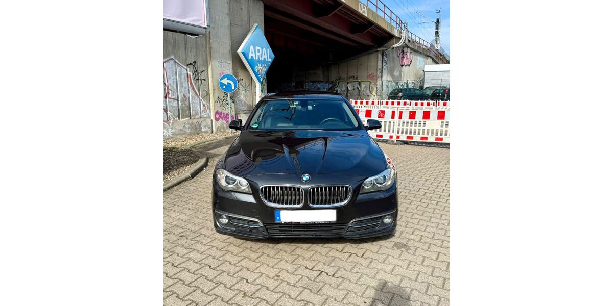 BMW 530 222.863 km 12.500 &euro; Hamburg 22047