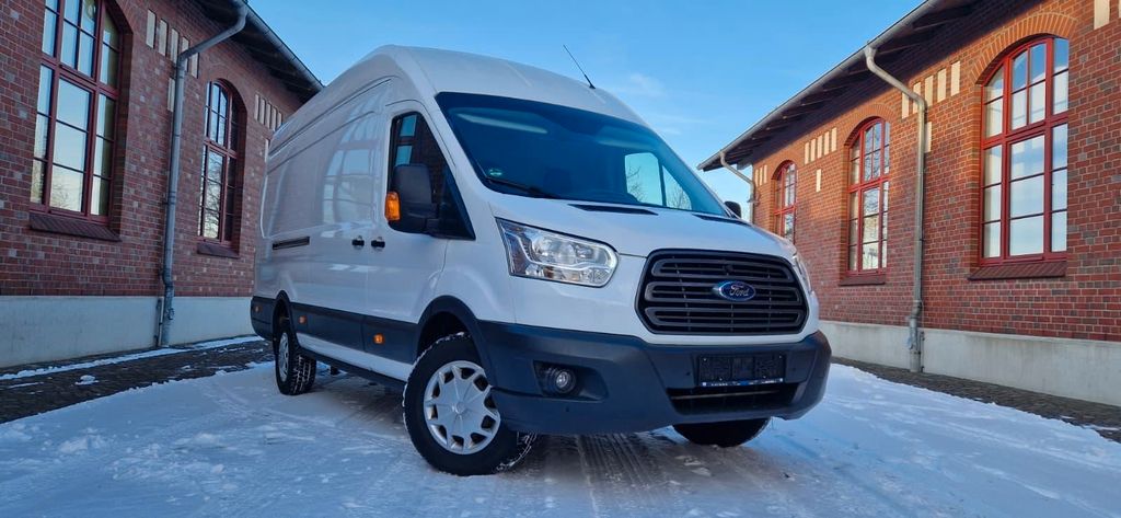 Ford Transit 118.074 km 15.900 &euro; Hamburg 21109