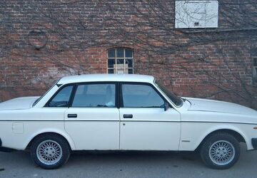 Volvo 240 422.000 km 2.000 &euro; Elmshorn 25335
