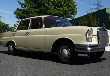 Mercedes-Benz 220 72.000 km 28.500 &euro; Ahrensburg bei Hamburg 22926