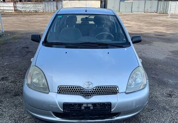 Toyota Yaris 127.139 km 2.490 &euro; Hamburg 22113