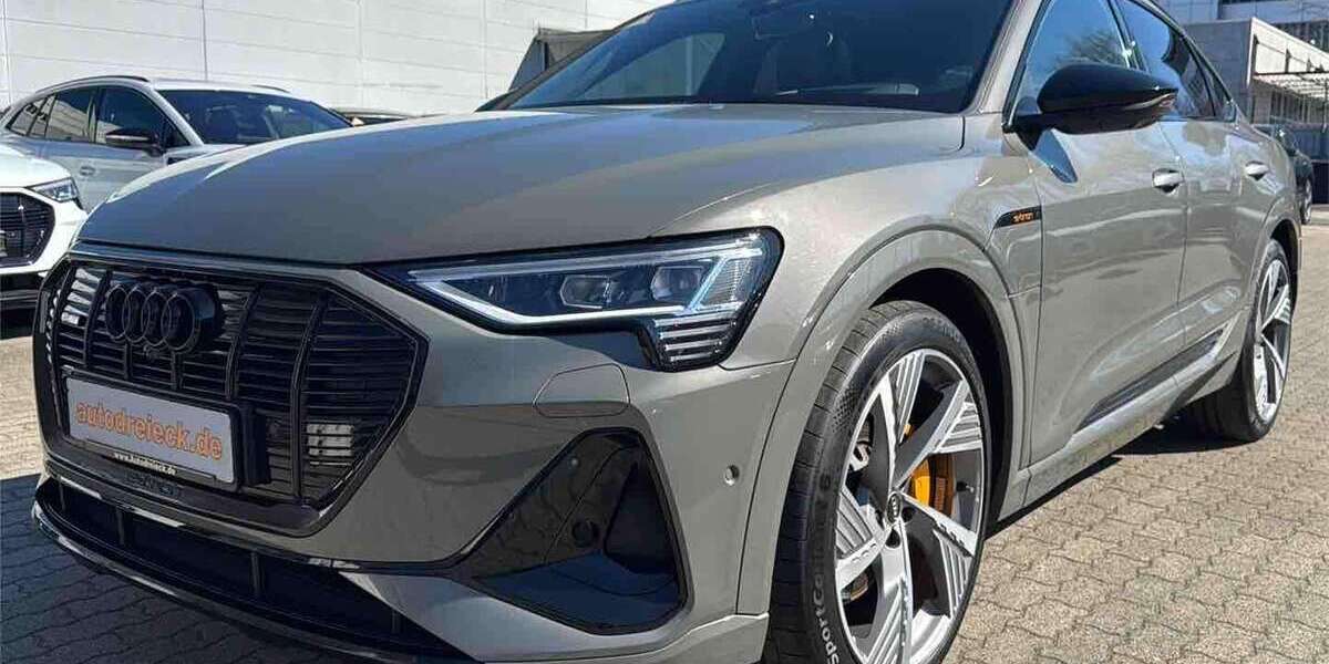 Audi e-tron 87.712 km 35.950 &euro; Hamburg 22047