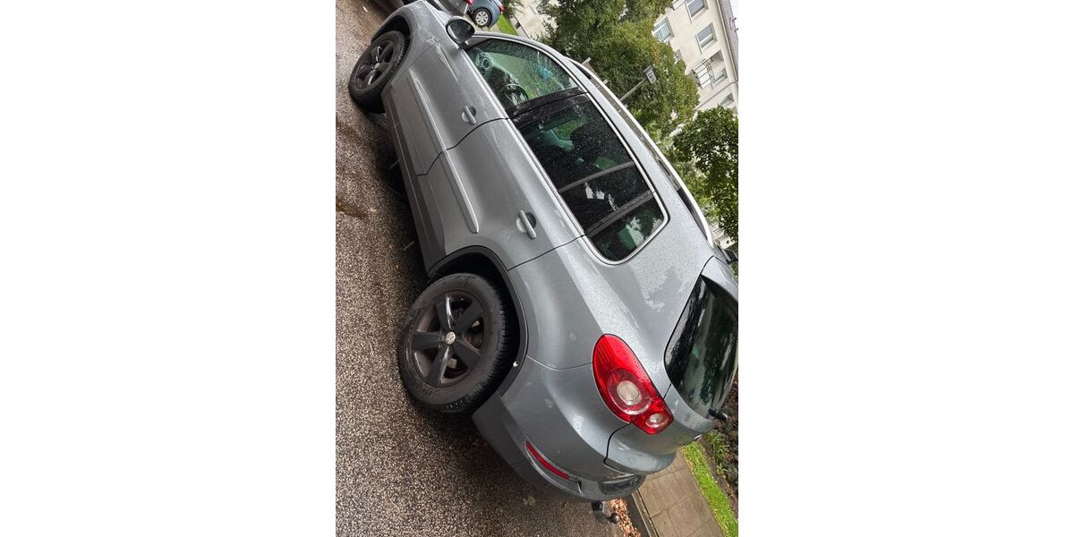VW Tiguan 239.000 km 6.300 &euro; Neugraben 21147