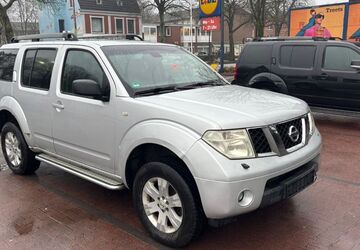 Nissan Pathfinder 396.500 km 2.999 &euro; Hamburg 22045