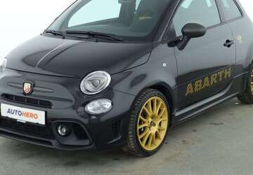 Abarth 695 1.923 km 29.580 &euro; Hamburg 22529