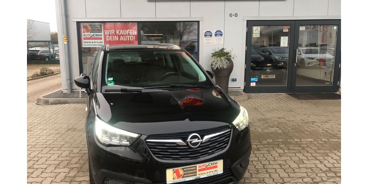 Opel Crossland (X) 67.856 km 11.450 &euro; Henstedt-Ulzburg­­­ 24558