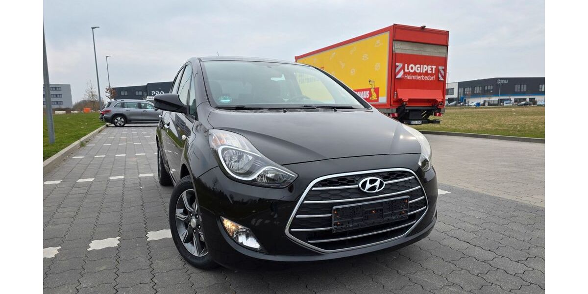 Hyundai ix20 73.000 km 9.990 &euro; Ahrensburg 22926