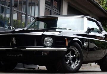 Ford Mustang 48.964 km 31.900 &euro; Hamburg 22179