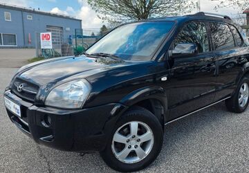 Hyundai TUCSON 218.000 km 3.999 &euro; HENSTEDT ULZBURG 24558