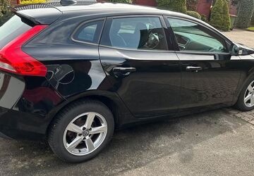 Volvo V40 110.000 km 11.250 &euro; Hamburg 21109