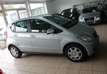 Mercedes-Benz A 180 53.593 km 8.190 &euro; Bad Oldesloe 23843