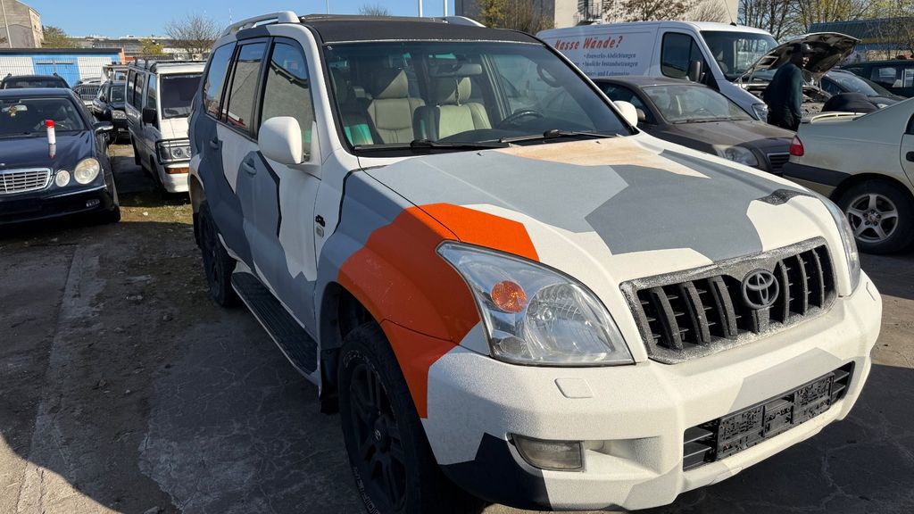 Toyota Land Cruiser 228.131 km 7.499 &euro; hamburg 20539