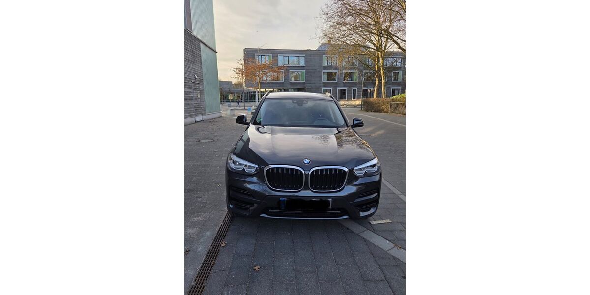 BMW X3 144.500 km 22.700 &euro; Hamburg 21109