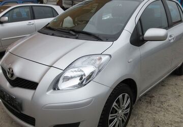 Toyota Yaris 102.759 km 3.000 &euro; Hamburg 20537
