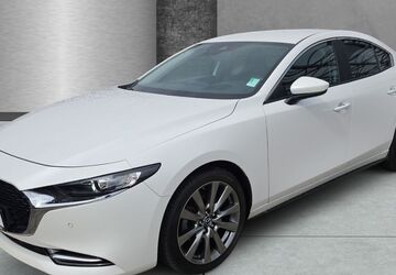 Mazda 3 83.346 km 18.990 &euro; Hamburg 21079