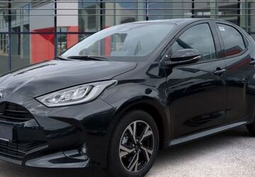 Toyota Yaris 1.102 km 24.950 &euro; Halstenbek 25469