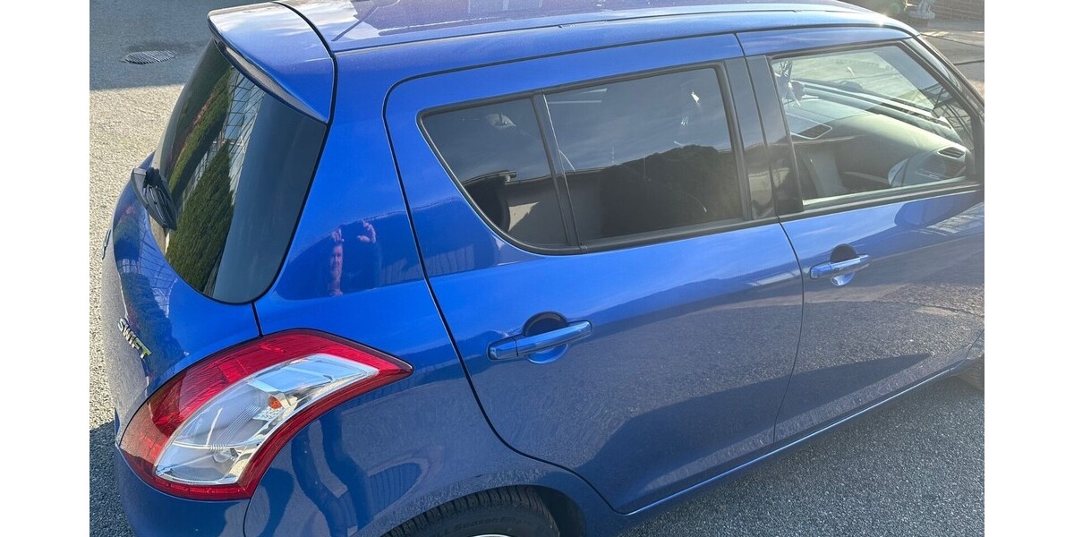 Suzuki Swift 122.749 km 7.799 &euro; Hamburg 20038