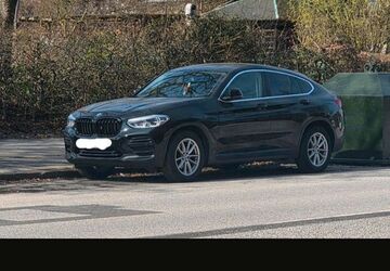 BMW X4 118.000 km 27.500 &euro; Hamburg 22307