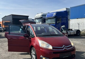 Citroen C4 Grand Picasso 158.836 km 4.999 &euro; Hamburg 20038