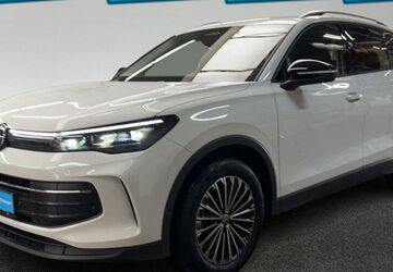 VW Tiguan 9.097 km 35.888 &euro; Hamburg 22761