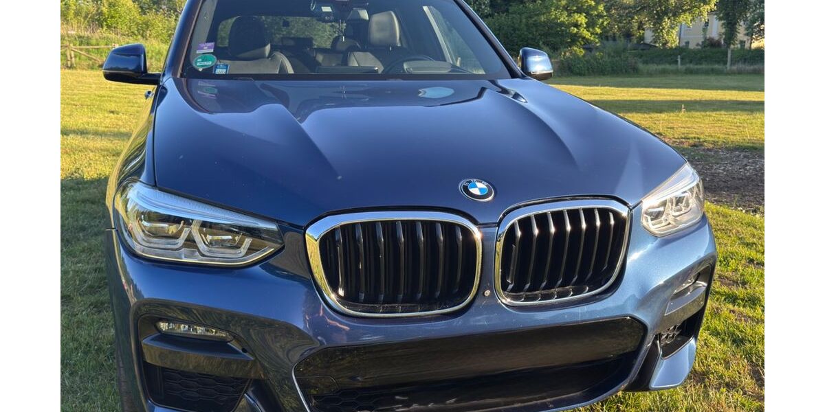 BMW X3 138.000 km 35.200 &euro; HAMBURG 22111