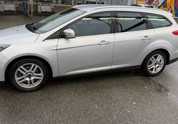 Ford Focus 231.800 km 3.300 &euro; Hamburg 22177