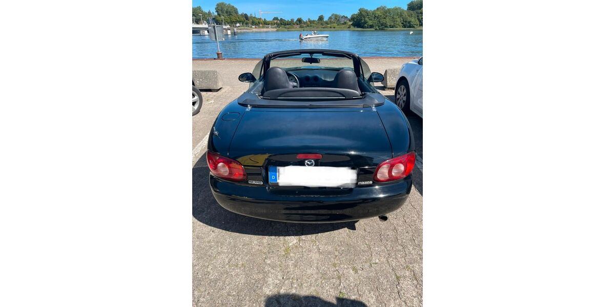 Mazda MX-5 71.500 km 10.900 &euro; Hamburg 22765