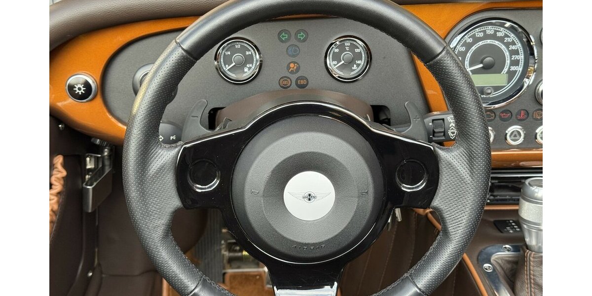 Morgan Plus 8 4.8 AERO8 GOLDFINGER 007 9.999 km 139.999 &euro; Hamburg 22339