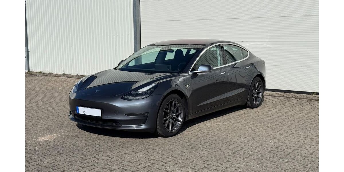 Tesla Model 3 168.400 km 21.500 &euro; Ellerbek 25474