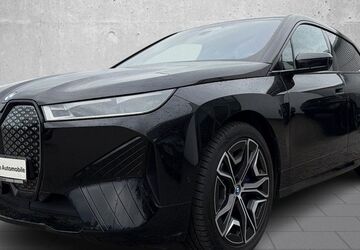 BMW iX 47.833 km 53.490 &euro; Halstenbek 25469