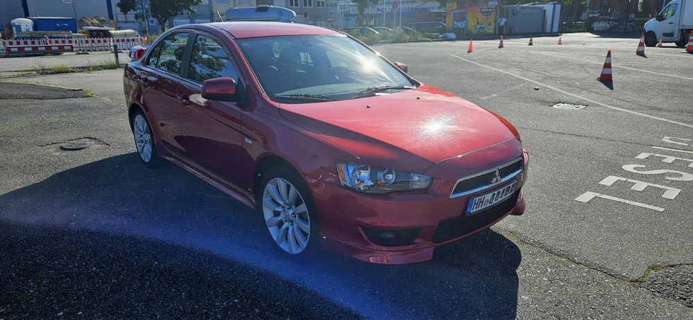Mitsubishi Lancer 94.404 km 9.000 &euro; Hamburg 20038